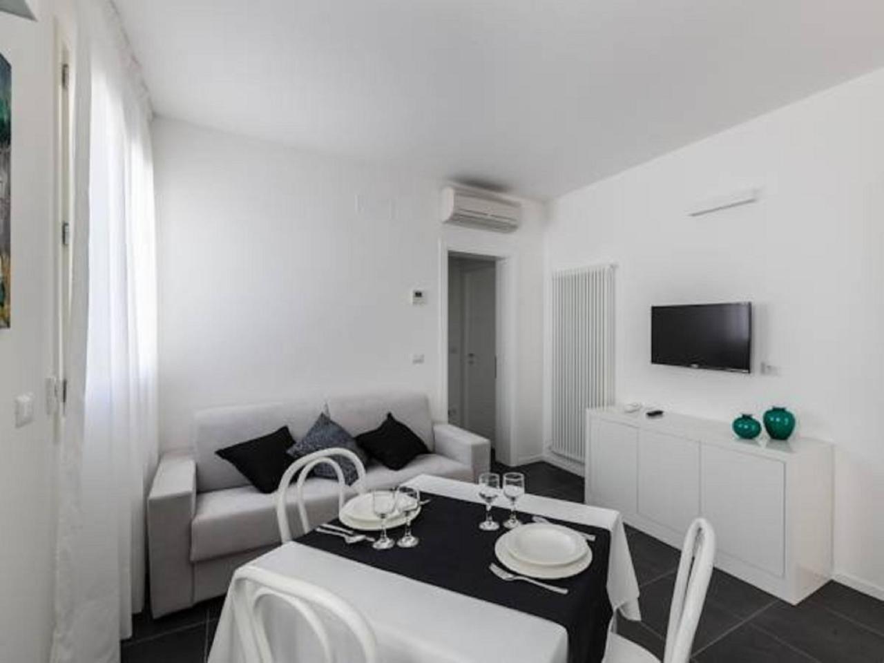 Residence Giardino Riccione Bagian luar foto
